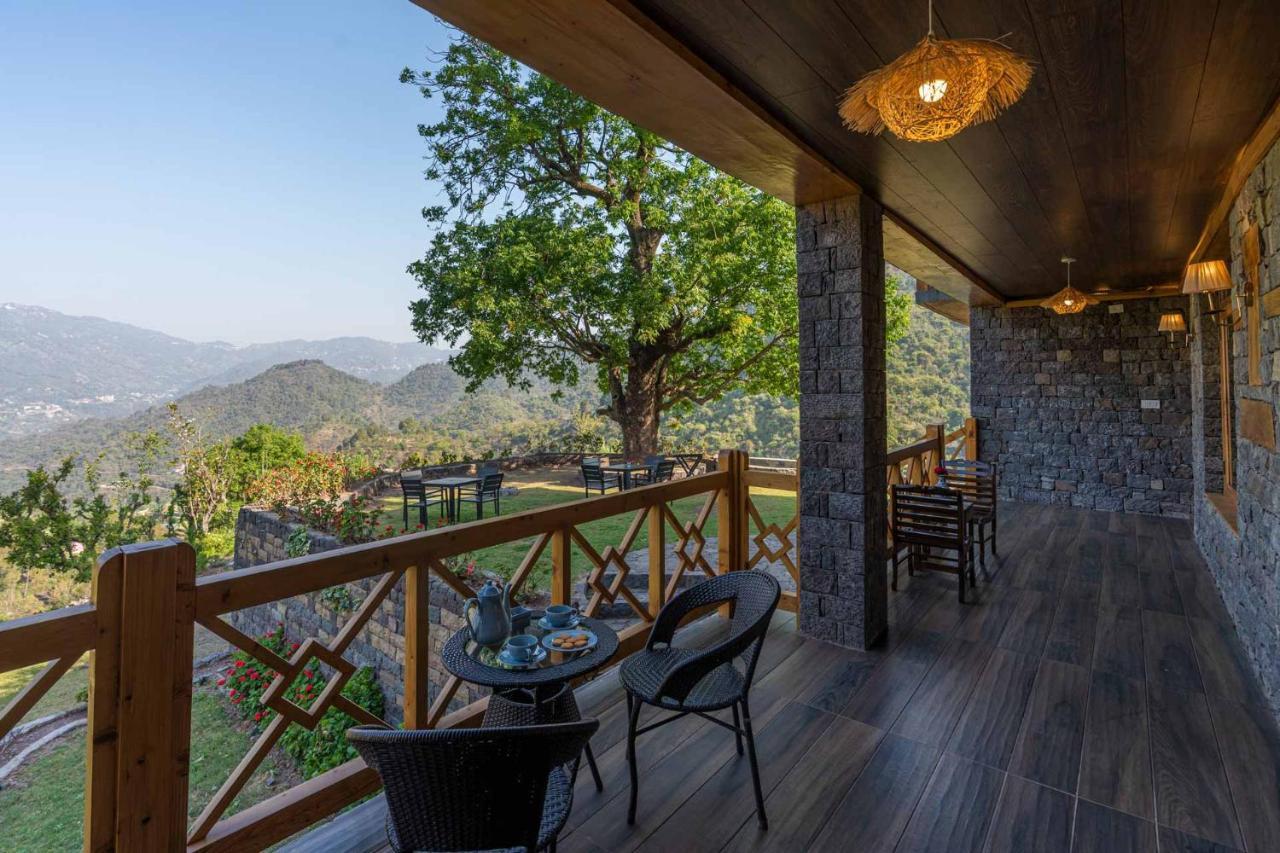 Stayvista At Mountain Mirage 3Br Villa Luxury In Kasauli With Jacuzzi Solan Exterior photo